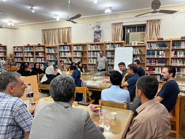 رمان «سرگذشت حاجی بابای اصفهانی» در لار نقد و بررسی شد