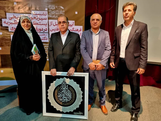 احمد حبیبی در جشنواره خلیج فارس: بسیاری از واژگان کهن فارسی در گفتار مردم هرمزگان و لارستان امروز جاری است