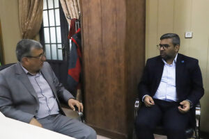 شهردار لار قول همکاری در فضاسازی محیط پیرامونی کتابخانه را داد