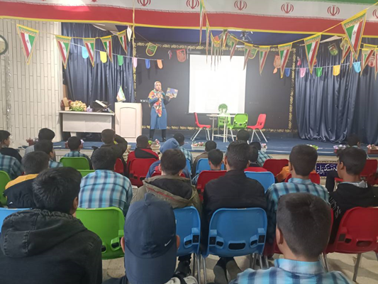 گرامیداشت هفته کتاب و کتابخوانی در مدرسه شهید قنادی