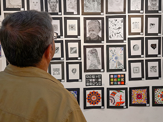 ضرورت حمایت همه جانبه از هنرستان دخترانه هنرهای زیبا در لار