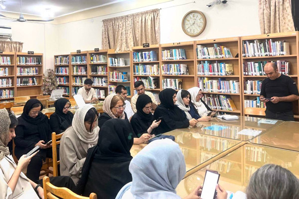 بررسی و نقد کتاب «جامعه‌شناسی خودمانی» در کتابخانه گنج شایگان لار