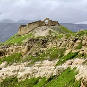 اختصاص اعتبار برای مرمت قلعه اژدهاپیکر و کاروانسرای بریز لارستان