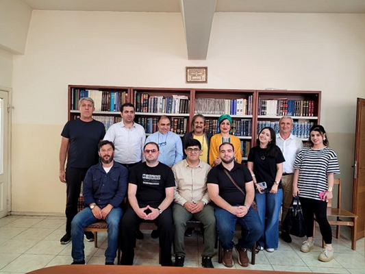 دیدار  احمد اکبرپور با ایرانشناسان ارمنی در حاشیه جشنواره کتاب ایروان